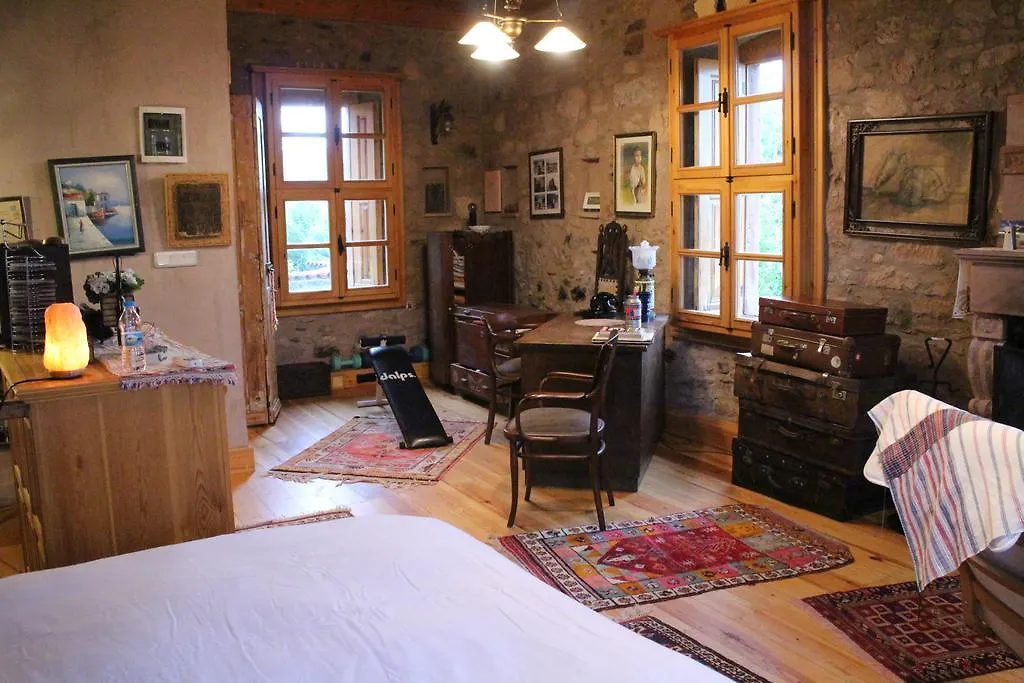 Stone House With Garden In Cunda/Ayvalik Villa Tatil Evi